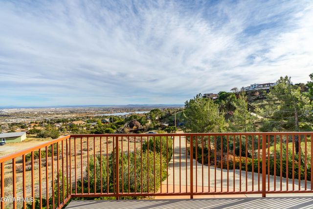 36421 Oliver Lane, Palmdale, CA 93551