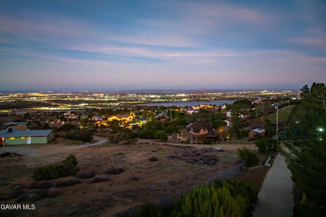 36421 Oliver Lane, Palmdale, CA 93551