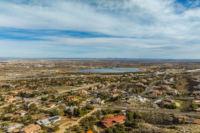 36421 Oliver Lane, Palmdale, CA 93551