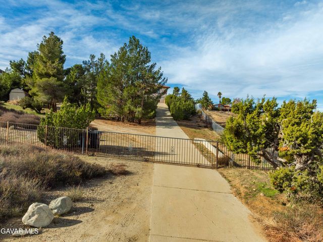 36421 Oliver Lane, Palmdale, CA 93551