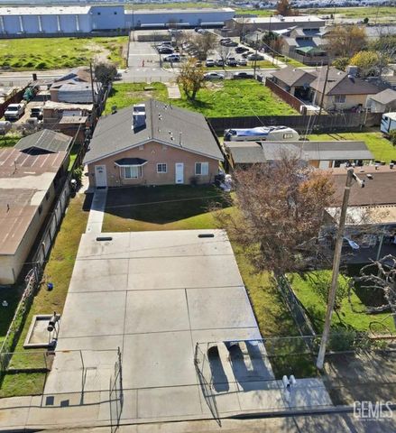 1909 Padre St., Bakersfield, CA 93307