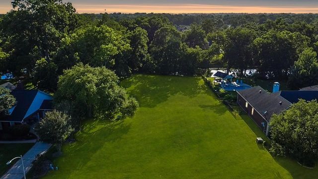 5235 Westerdale Drive, Fulshear, TX 77441