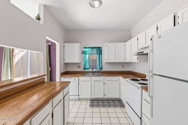 3411 W MORROW Drive 2, Phoenix, AZ 85027