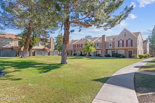 3411 W MORROW Drive 2, Phoenix, AZ 85027