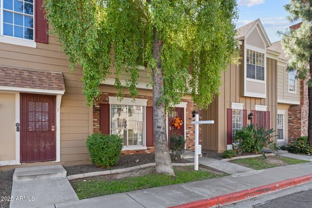 3411 W MORROW Drive 2, Phoenix, AZ 85027