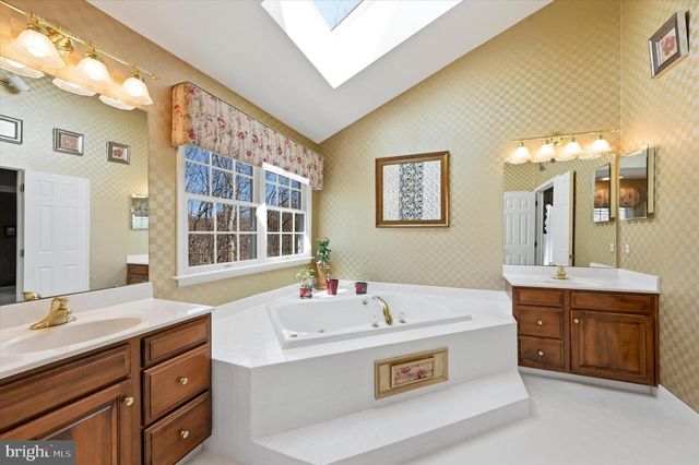 59 FOUNDERS WAY, Downingtown, PA 19335