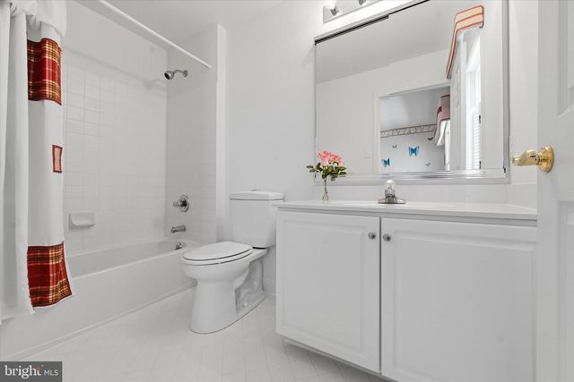 59 FOUNDERS WAY, Downingtown, PA 19335