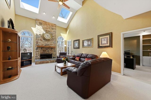 59 FOUNDERS WAY, Downingtown, PA 19335