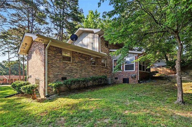 3052 Riviera Drive NW, Conyers, GA 30012