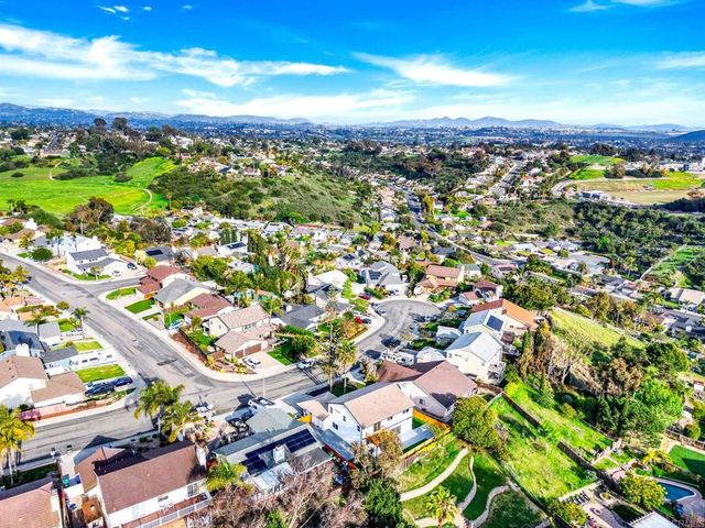 2858 Lehigh Court, Oceanside, CA 92056