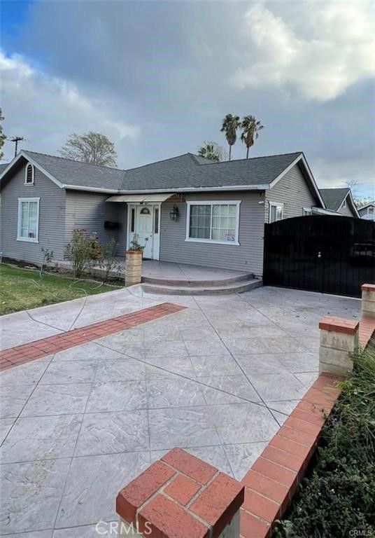 326 E Bishop, Santa Ana, CA 92701