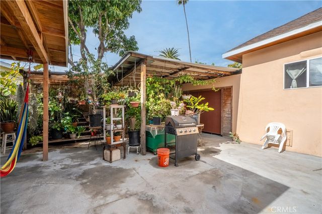 1340 1342 W 25th, Los Angeles, CA 90007