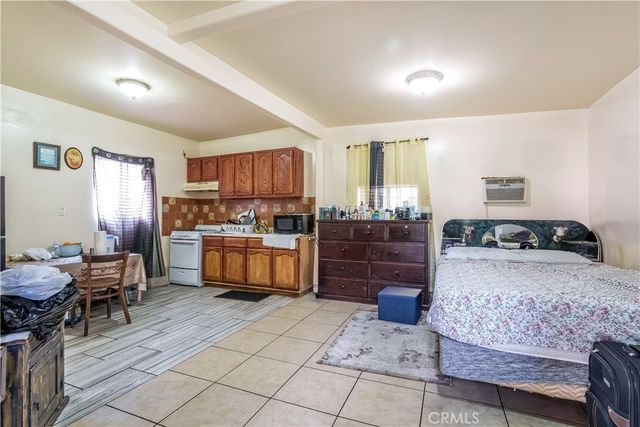 1340 1342 W 25th, Los Angeles, CA 90007