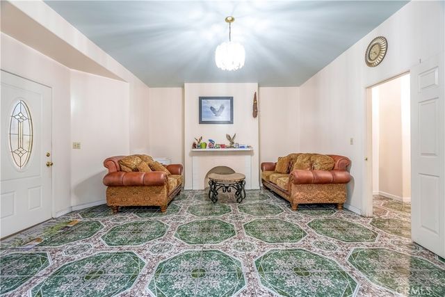 1340 1342 W 25th, Los Angeles, CA 90007