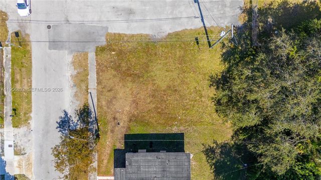 536 NW 16th Ave, Fort Lauderdale, FL 33311