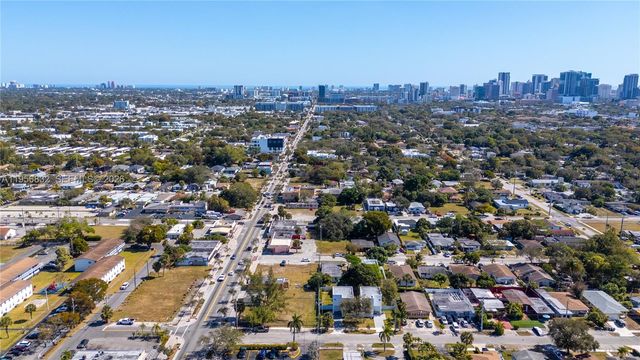 536 NW 16th Ave, Fort Lauderdale, FL 33311