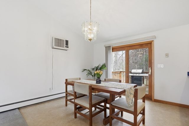 3 Cardinal Circle, Londonderry, NH 03053