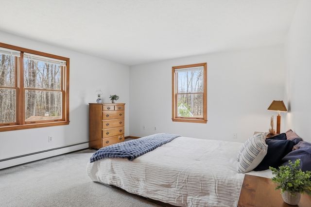 3 Cardinal Circle, Londonderry, NH 03053