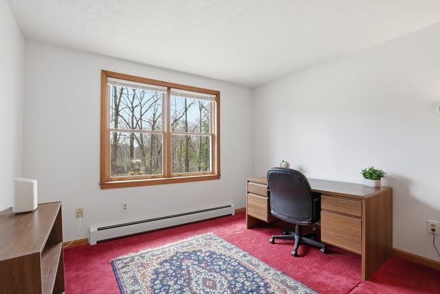 3 Cardinal Circle, Londonderry, NH 03053