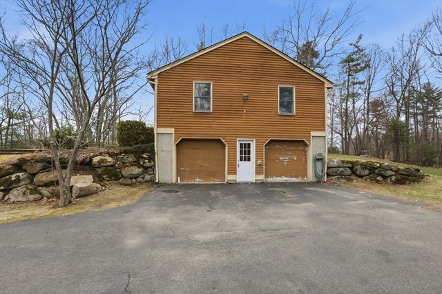 3 Cardinal Circle, Londonderry, NH 03053