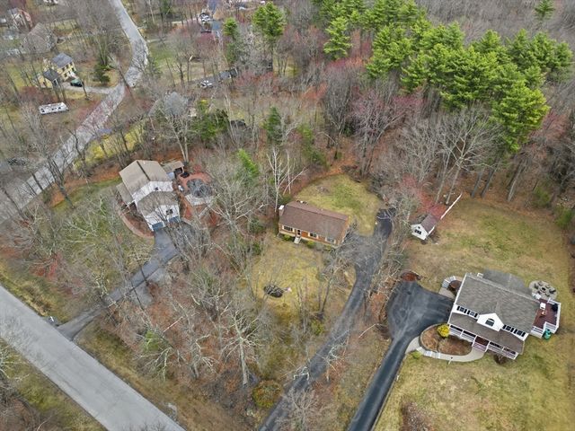 3 Cardinal Circle, Londonderry, NH 03053