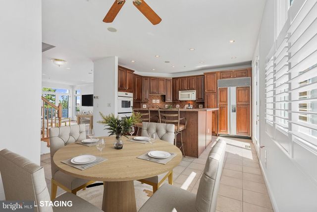 1294 HARBOR ISLAND WALK, Baltimore, MD 21230