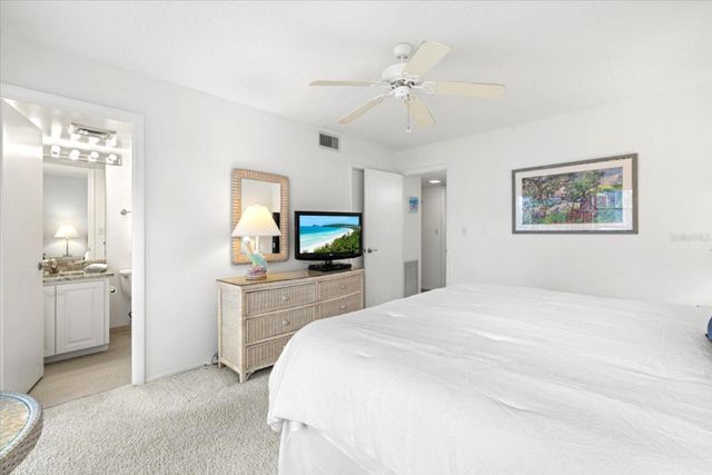 1300 N PORTOFINO DRIVE S206, Sarasota, FL 34242