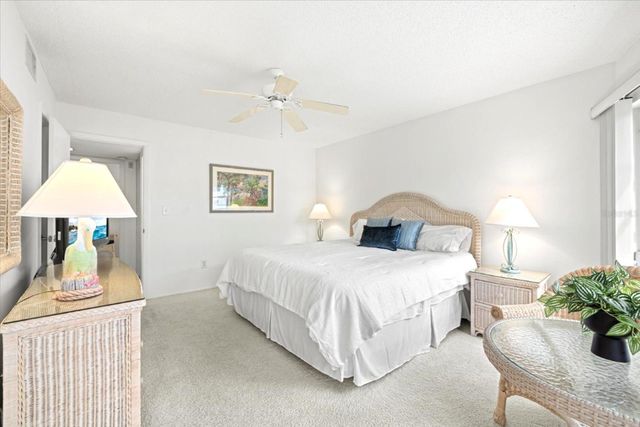 1300 N PORTOFINO DRIVE S206, Sarasota, FL 34242