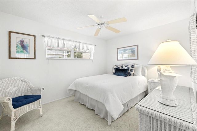 1300 N PORTOFINO DRIVE S206, Sarasota, FL 34242