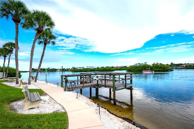 1300 N PORTOFINO DRIVE S206, Sarasota, FL 34242