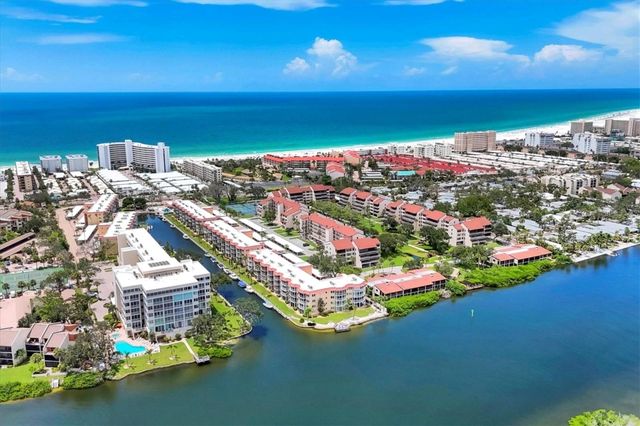 1300 N PORTOFINO DRIVE S206, Sarasota, FL 34242