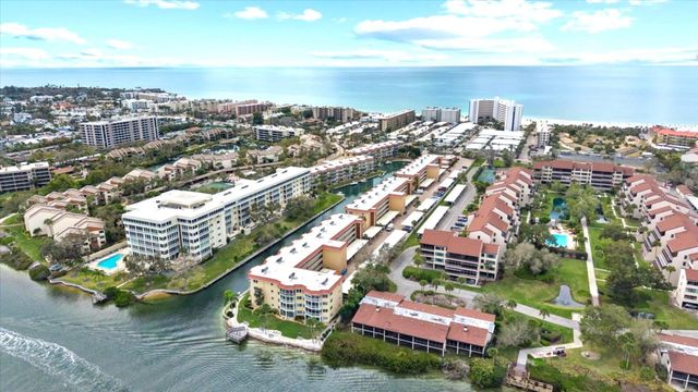 1300 N PORTOFINO DRIVE S206, Sarasota, FL 34242