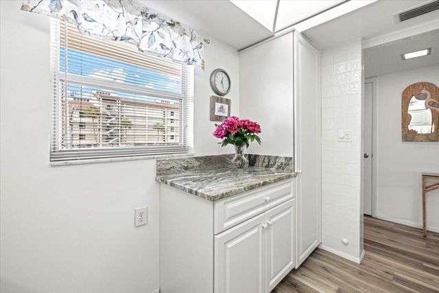 1300 N PORTOFINO DRIVE S206, Sarasota, FL 34242