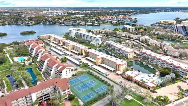 1300 N PORTOFINO DRIVE S206, Sarasota, FL 34242