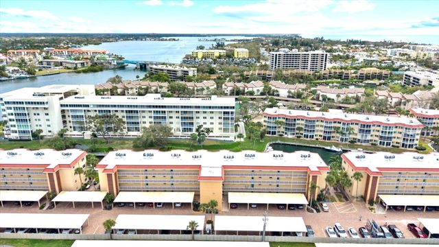 1300 N PORTOFINO DRIVE S206, Sarasota, FL 34242