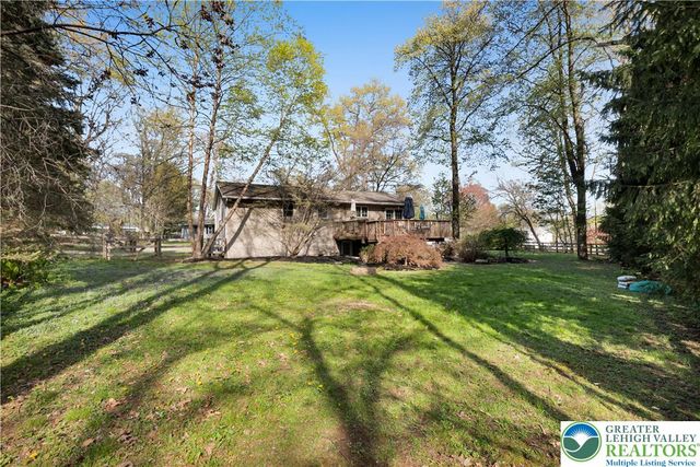 505 Helen Circle, Moore Twp, PA 18014