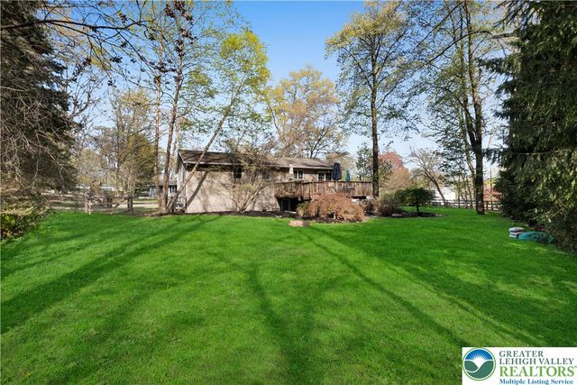505 Helen Circle, Moore Twp, PA 18014