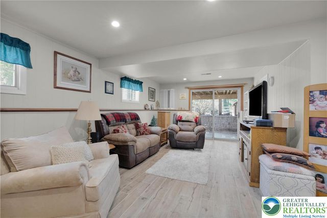 505 Helen Circle, Moore Twp, PA 18014
