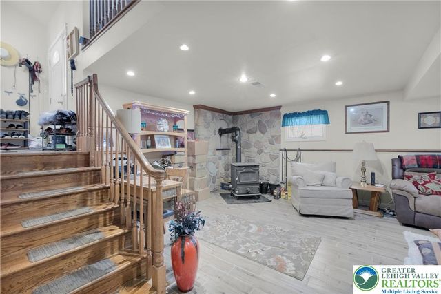 505 Helen Circle, Moore Twp, PA 18014