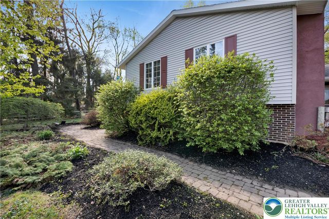 505 Helen Circle, Moore Twp, PA 18014