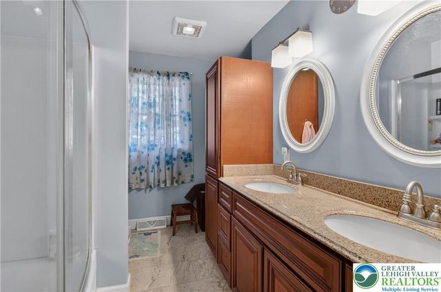 505 Helen Circle, Moore Twp, PA 18014