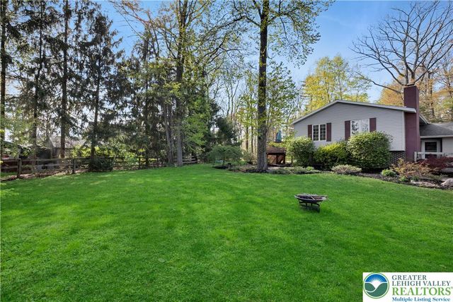 505 Helen Circle, Moore Twp, PA 18014
