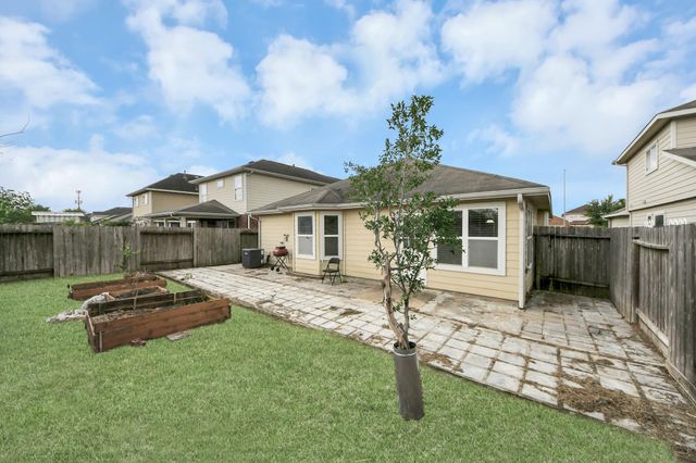 8602 Gander Bayshore Lane, Houston, TX 77040