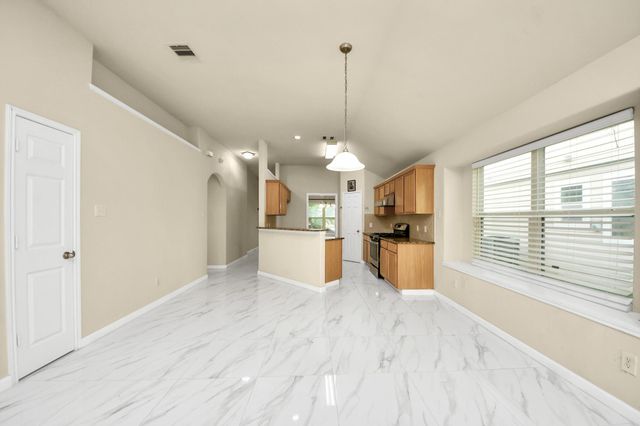 8602 Gander Bayshore Lane, Houston, TX 77040