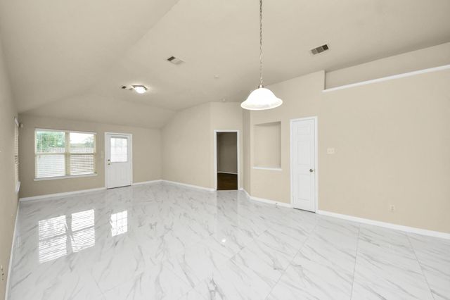 8602 Gander Bayshore Lane, Houston, TX 77040