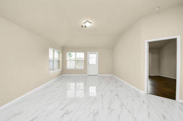 8602 Gander Bayshore Lane, Houston, TX 77040