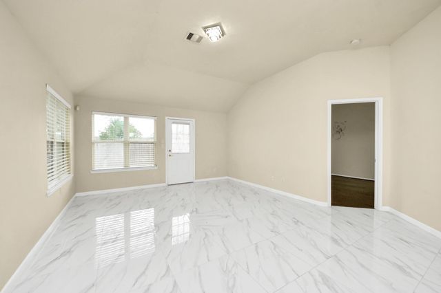 8602 Gander Bayshore Lane, Houston, TX 77040