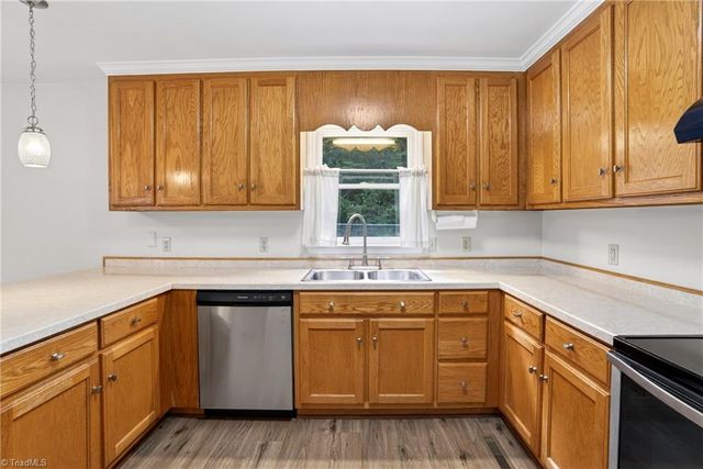2387 Woodridge Drive, Asheboro, NC 27205