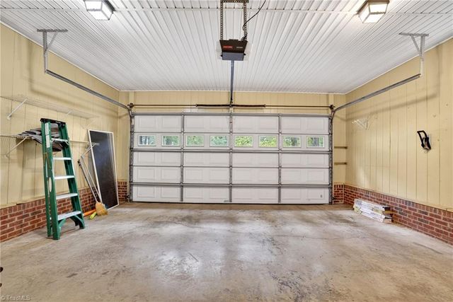 2387 Woodridge Drive, Asheboro, NC 27205