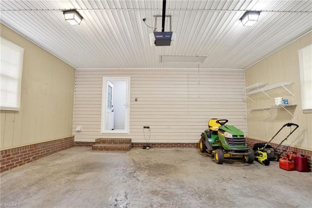 2387 Woodridge Drive, Asheboro, NC 27205